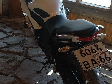 2013 Kawasaki ER-6F (Ninja 650R), белый, 630000 рублей, вид 2
