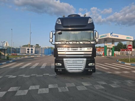 2008 DAF XF 105, чёрный, 2700000 рублей, вид 2