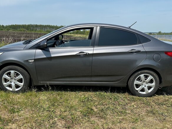 2013 Hyundai Solaris I, чёрный, 840000 рублей - вид 7