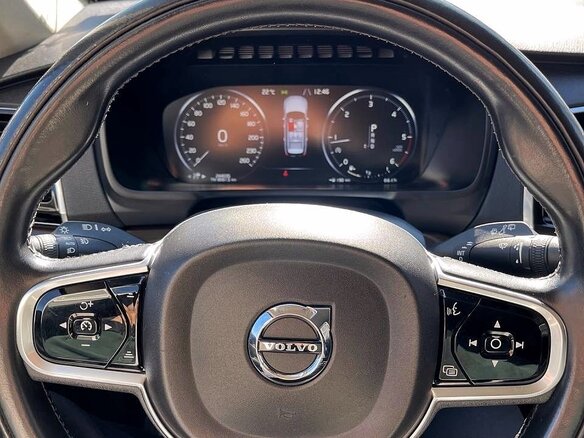 2016 Volvo XC90 II, серебристый, 3350000 рублей - вид 10