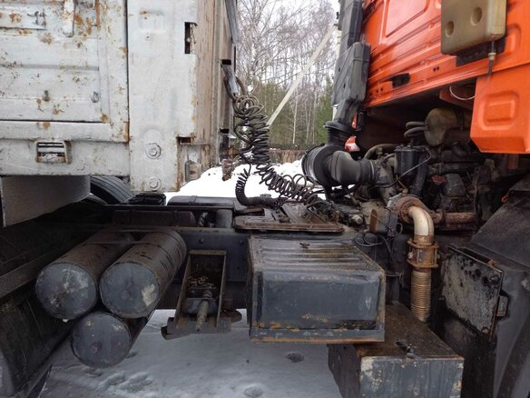 2012 КамАЗ 6460, оранжевый, 1000000 рублей - вид 12