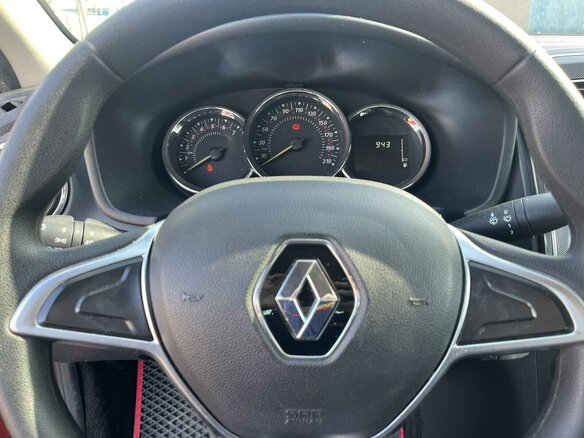 2020 Renault Logan Stepway II Рестайлинг, красный, 1200000 рублей - вид 5