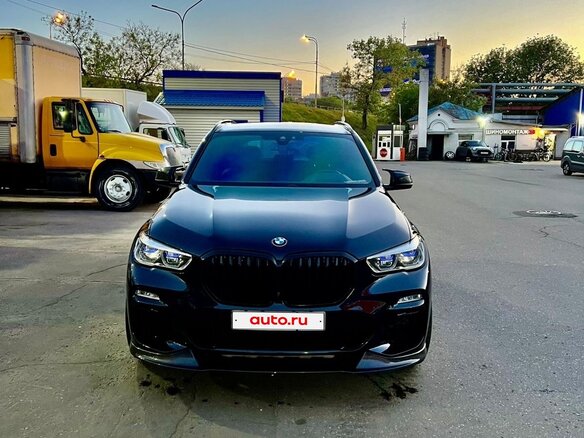 2020 BMW X5 30d IV (G05/G18), чёрный, 8700000 рублей - вид 1