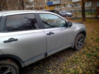 2012 Nissan Qashqai I Рестайлинг, серебристый, 830000 рублей, вид 4