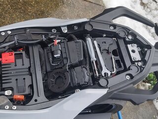 2021 BMW F 900 R, красный, 1400000 рублей, вид 3