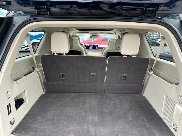 2019 Lincoln Navigator L IV, синий, 8000000 рублей - вид 13