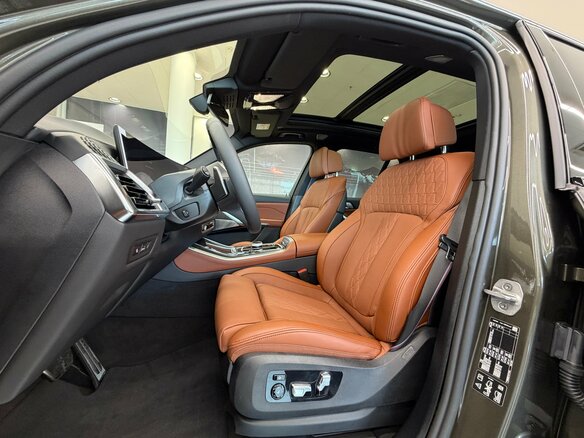 2026 BMW X5 30d IV (G05/G18) Рестайлинг, зелёный - вид 11
