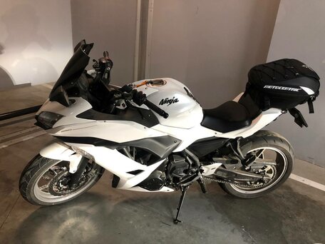 2017 Kawasaki Ninja 650, белый, 700000 рублей, вид 4