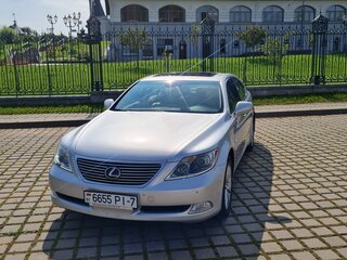 2007 Lexus LS 460 IV, серебристый, 980000 рублей, вид 3