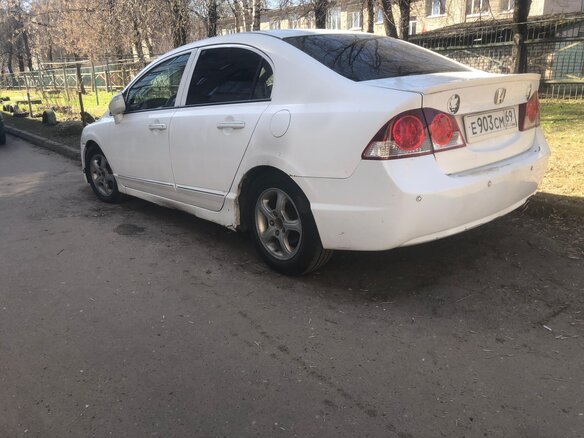 2008 Honda Civic Hybrid VIII, белый, 350000 рублей - вид 5