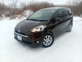 2015 Toyota Sienta II, коричневый, 1180000 рублей, вид 1