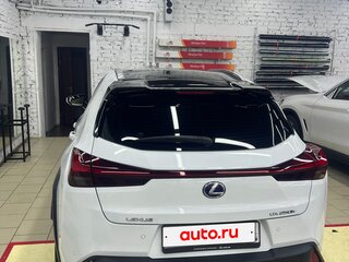 2021 Lexus UX 250h I, белый, 3699999 рублей, вид 3