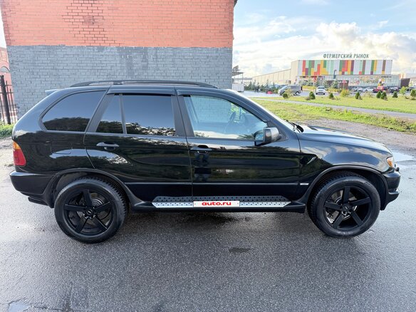 2001 BMW X5 3.0i I (E53), чёрный - вид 4