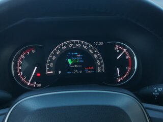 2021 Toyota RAV4 V (XA50), белый, 4550000 рублей, вид 3
