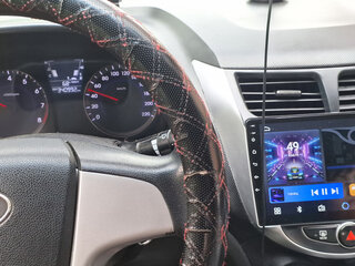 2014 Hyundai Solaris I, серебристый, 590000 рублей, вид 5