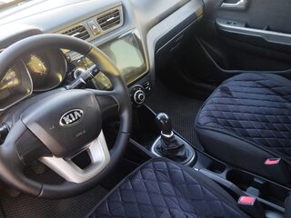 2014 Kia Rio III, серебристый, 750000 рублей, вид 3