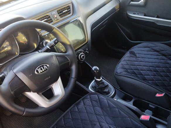2014 Kia Rio III, серебристый, 750000 рублей - вид 2