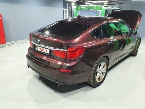 2011 BMW 5 серии 535d xDrive VI (F10/F11/F07), красный - вид 3