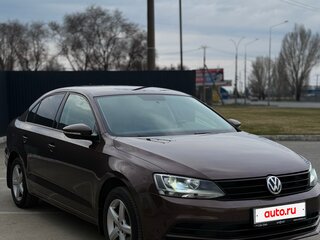 2015 Volkswagen Jetta VI Рестайлинг, коричневый, 1450000 рублей, вид 1