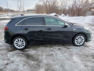 2018 Kia Ceed III, чёрный, 1800000 рублей, вид 2