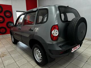 2013 Chevrolet Niva I Рестайлинг, серый, 560000 рублей, вид 4