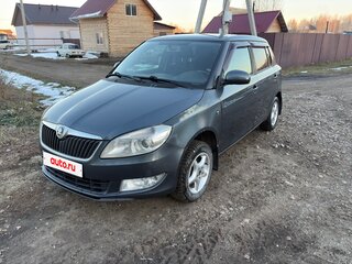 2013 Skoda Fabia II Рестайлинг, серый, 599999 рублей, вид 1