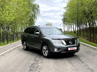 2015 Nissan Pathfinder IV, серый, 2000000 рублей, вид 1