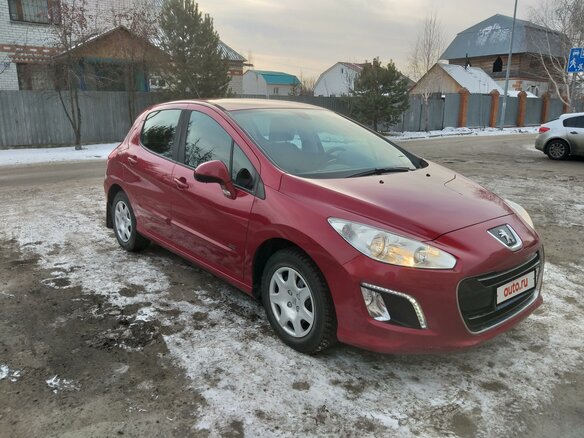 2011 Peugeot 308 I Рестайлинг, красный