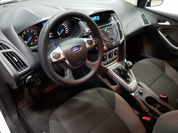 2013 Ford Focus III, белый - вид 11