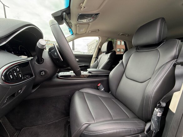 2023 Genesis GV70 I, белый, 6933000 рублей - вид 8