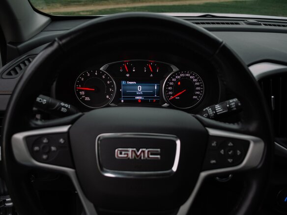 2021 GMC Terrain II, серый, 2273000 рублей - вид 17