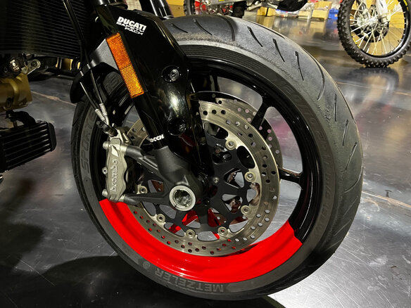 2021 Ducati Hypermotard, красный, 1150000 рублей - вид 7