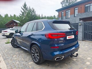 2020 BMW X5 30d IV (G05/G18), синий, 5990000 рублей, вид 4