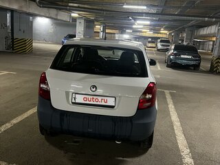 2012 Skoda Fabia II Рестайлинг, белый, 360000 рублей, вид 4