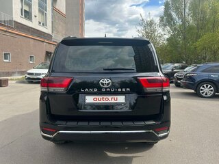 2021 Toyota Land Cruiser 300 Series, чёрный, 10800000 рублей, вид 5