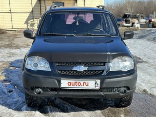 2012 Chevrolet Niva I Рестайлинг, чёрный, 800000 рублей, вид 3
