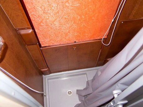 2009 Hyundai County, красный, 4000000 рублей, вид 5
