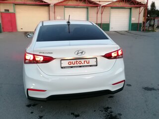 2018 Hyundai Solaris II, белый, 910000 рублей, вид 5