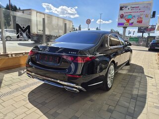 2026 Mercedes-Benz Maybach S-Класс 680 II (Z223) Рестайлинг, чёрный, 43100000 рублей, вид 3