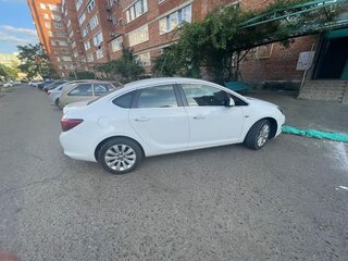 2012 Opel Astra J Рестайлинг, белый, 774000 рублей, вид 3