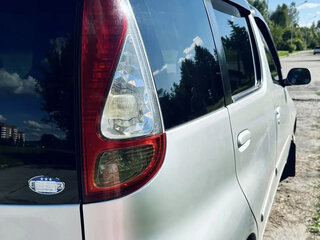 2002 Toyota FunCargo, серый, 555000 рублей, вид 5