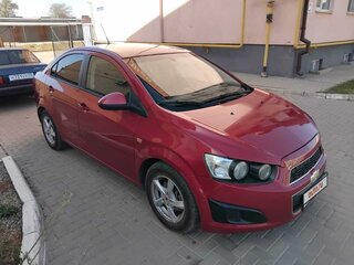 2013 Chevrolet Aveo II, красный, 688888 рублей, вид 2