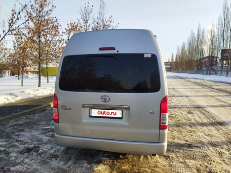 2016 Toyota HiAce, серебристый, 3500000 рублей, вид 4