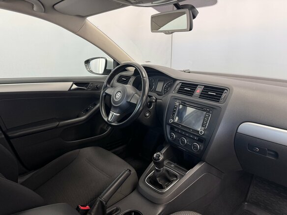 2012 Volkswagen Jetta VI, серый - вид 2