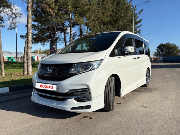 2015 Honda Stepwgn Spada V, белый, 1600000 рублей - вид 9