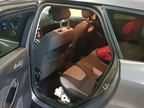 2013 Ford Focus III, коричневый, 900000 рублей - вид 6