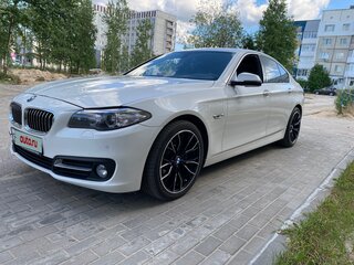2015 BMW 5 серии 525d xDrive VI (F10/F11/F07) Рестайлинг, белый, 2500000 рублей, вид 1