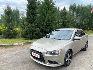 2011 Mitsubishi Lancer X Рестайлинг, золотистый, 700000 рублей, вид 2