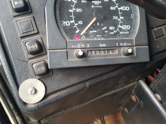 2004 МАЗ 4370, белый, 330000 рублей - вид 12