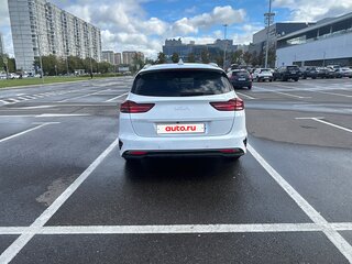 2021 Kia Ceed III Рестайлинг, белый, 1415000 рублей, вид 2